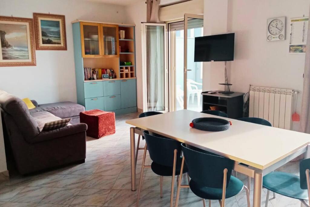 Casa Flora A Due Passi Dal Mare Daire Giovinazzo Dış mekan fotoğraf